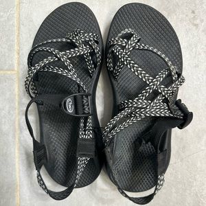 Women’s Chacos size 7